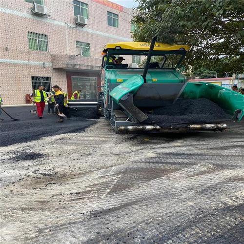 專業承接廣州學校瀝青路面攤鋪 工廠瀝青道路施工工程廣惠交通